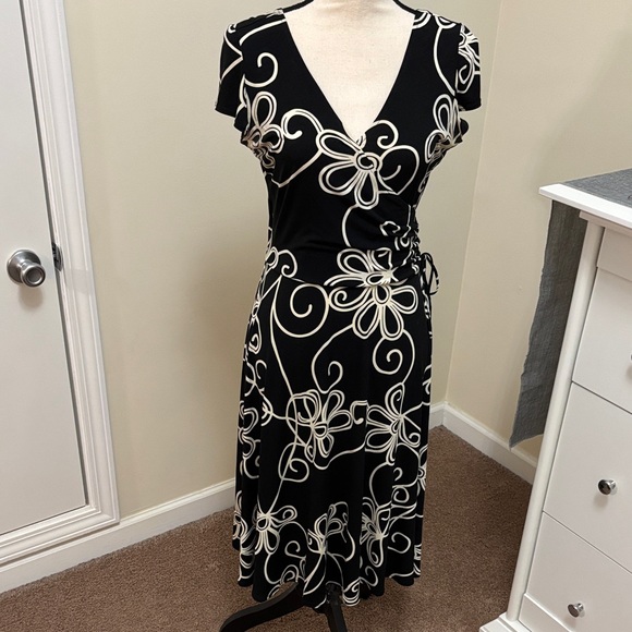 Dress Barn Dresses & Skirts - Dress Barn Black and White Swirl Asymmetrical Faux Wrap Dress size 10
